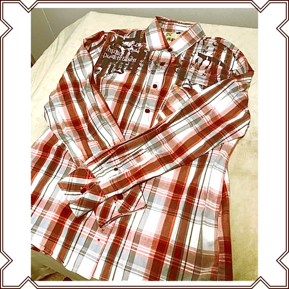 Men’s long sleeve button down